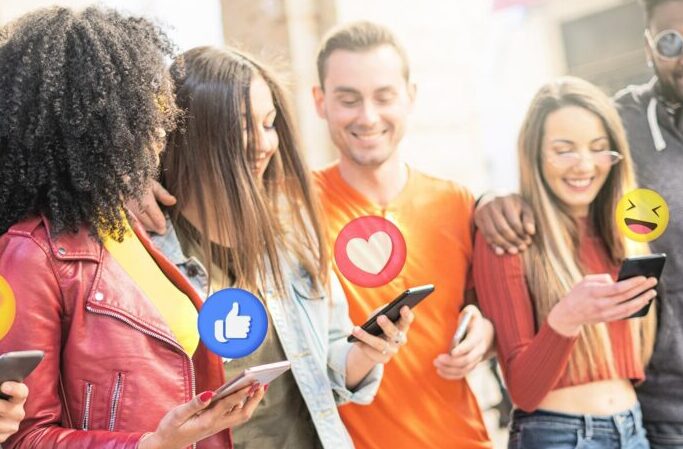 Viral marketing on social media,
Social media video trends,
Video engagement tactics,
TikTok and Instagram Reels , growth,
How to go viral on TikTok
