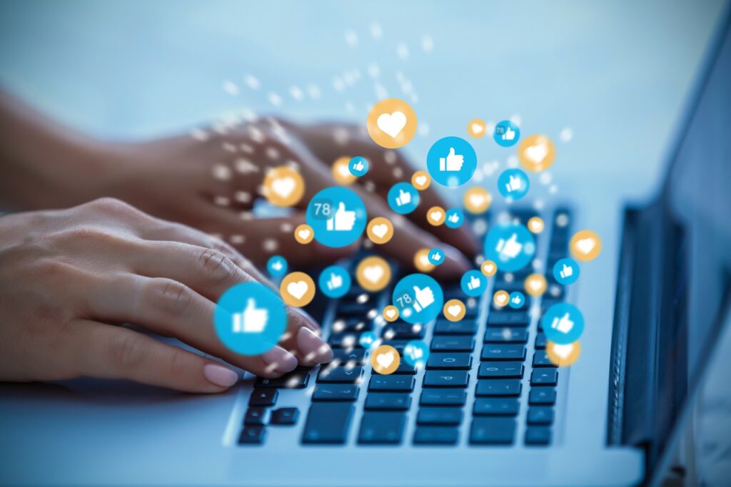 Social media marketing for online stores, SEO tips for e-commerce websites, E-commerce advertising ideas