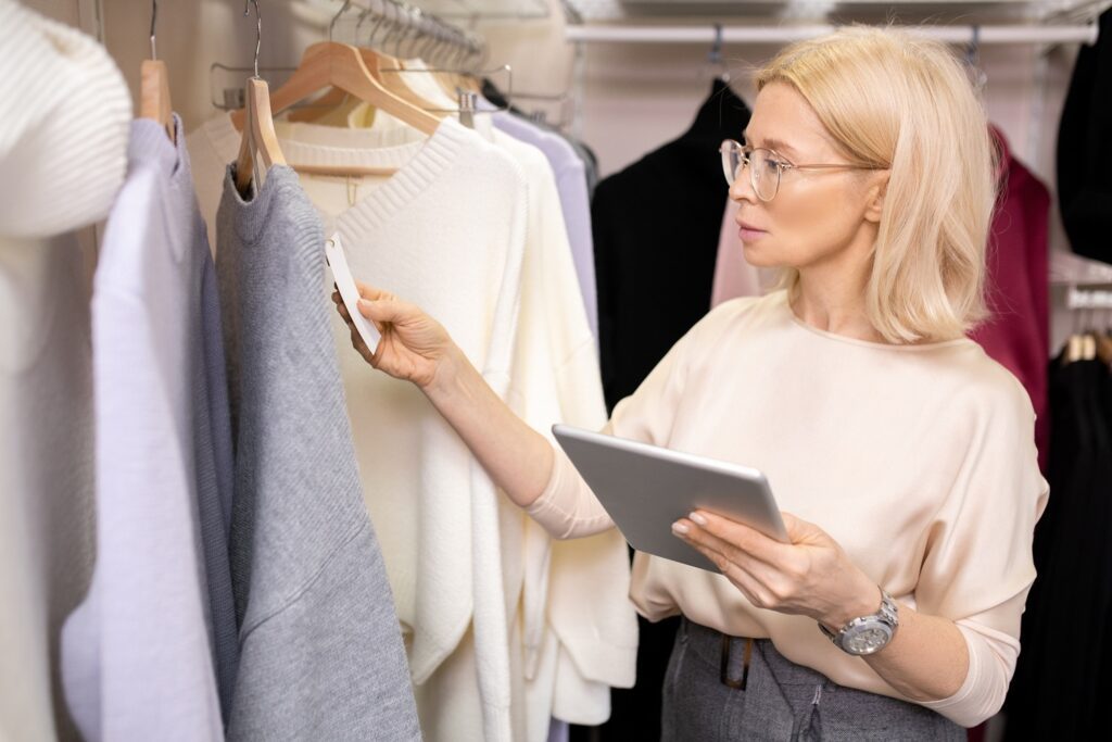 Machine learning for pricing, Competitive price intelligence, Smart pricing with AI